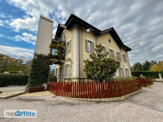 Appartamento arredato con terrazzo Torino