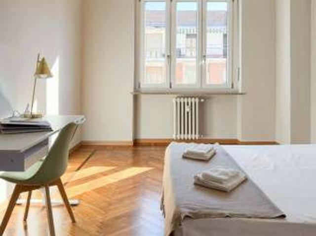 Appartamento arredato con terrazzo Torino