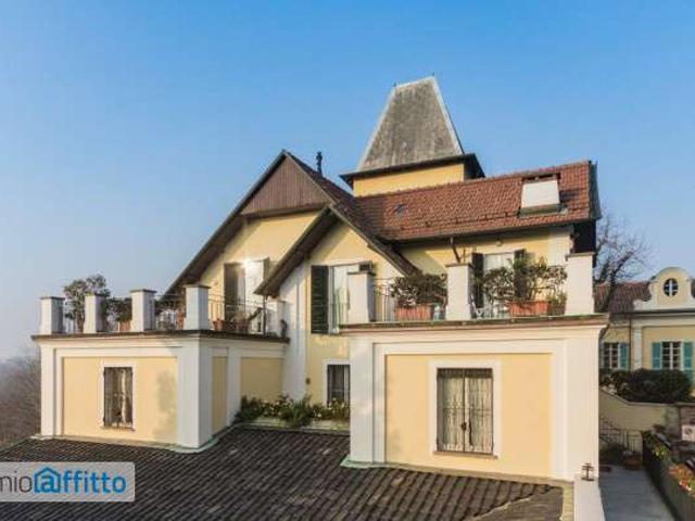 Appartamento arredato con terrazzo Torino