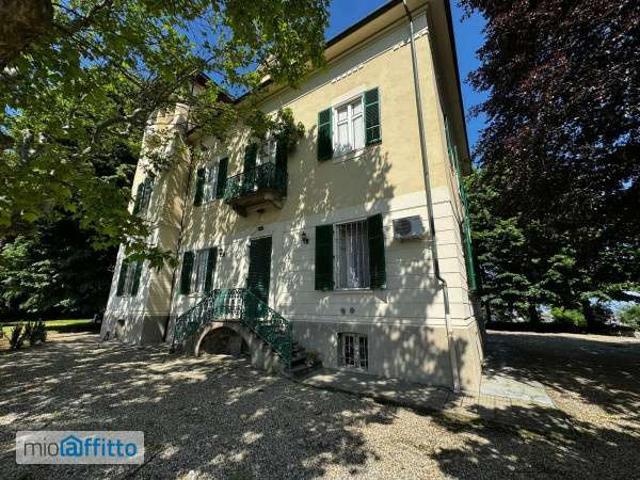 Appartamento arredato con terrazzo Torino