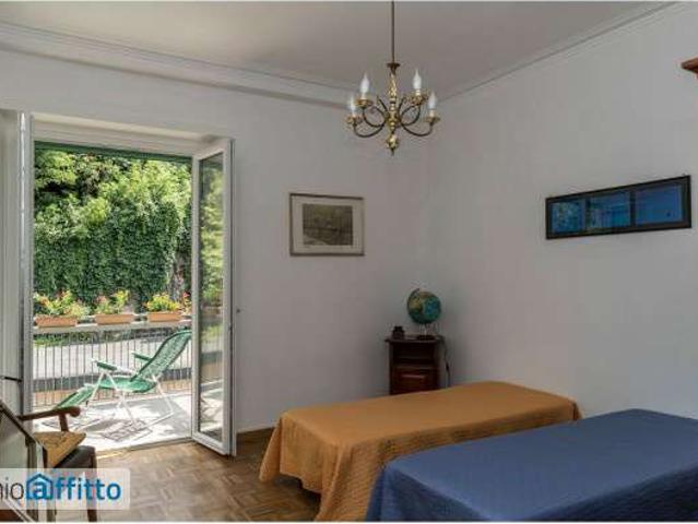 Appartamento arredato con terrazzo Torino