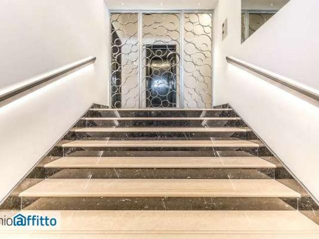 Appartamento arredato con terrazzo Trieste, salario