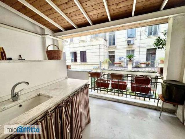 Appartamento arredato con terrazzo Trieste, salario
