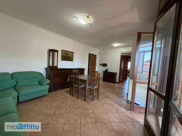 Appartamento arredato con terrazzo Trieste, salario