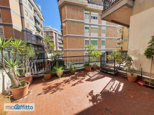 Appartamento arredato con terrazzo Trieste, salario
