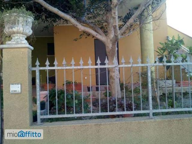 Appartamento arredato con terrazzo Tronca