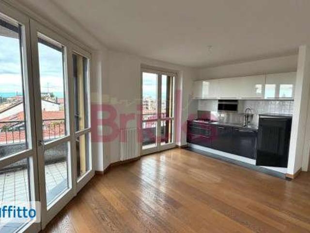 Appartamento arredato con terrazzo V giornate, xxii marzo, porta romana