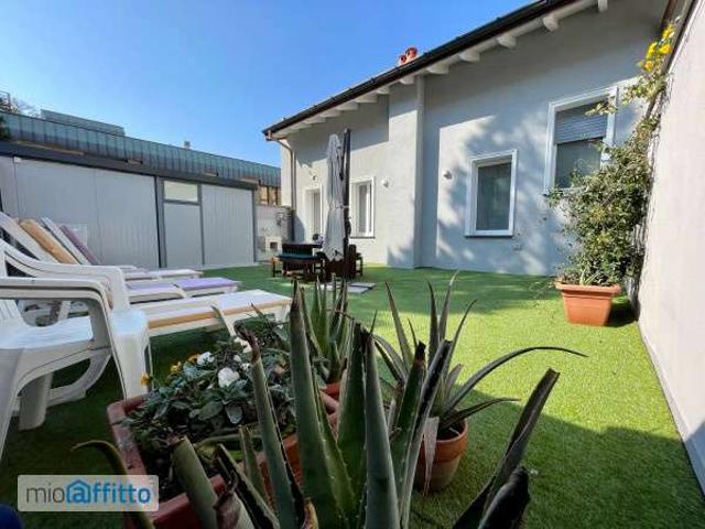 Appartamento arredato con terrazzo Varese