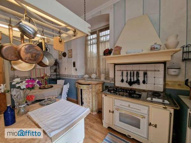 Appartamento arredato Castelletto