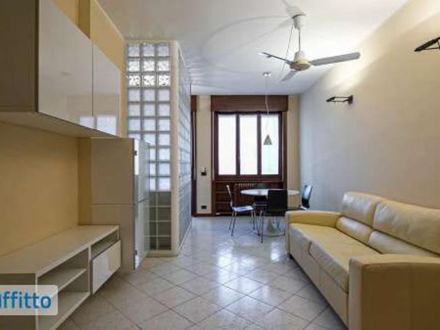 Appartamento arredato Certosa, quarto oggiaro, villa pizzone