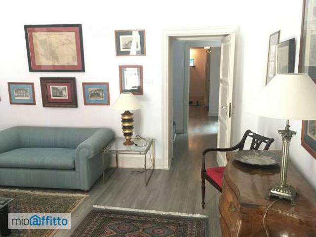 Appartamento arredato Chiaia