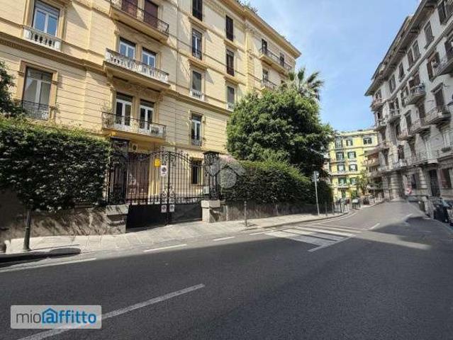 Appartamento arredato Chiaia