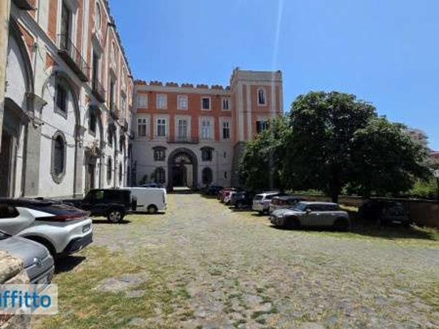 Appartamento arredato Chiaia