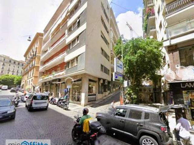Appartamento arredato Chiaia