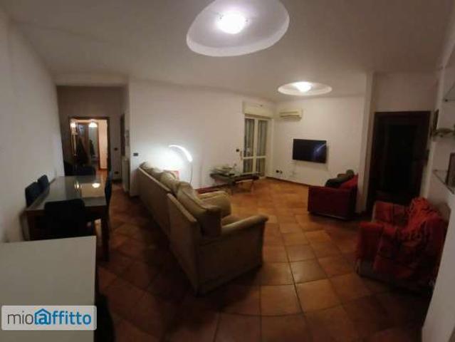 Appartamento arredato Arenella