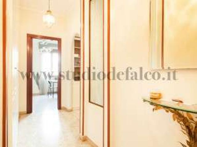Appartamento arredato Arenella