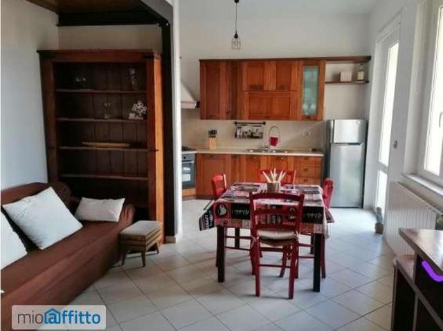 Appartamento arredato Fabricotti, stazione