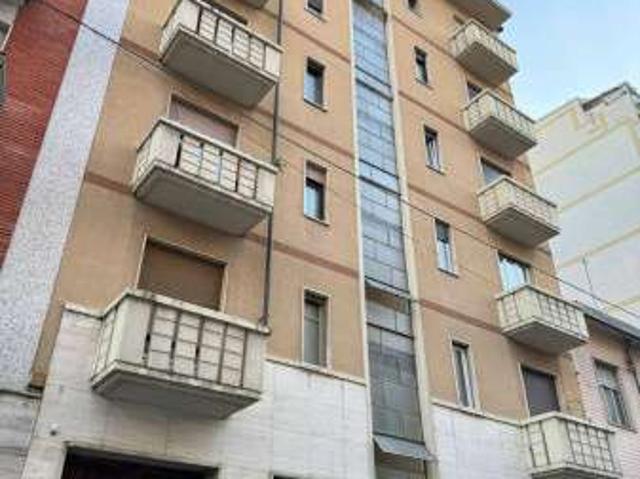 Appartamento arredato Mirafiori nord