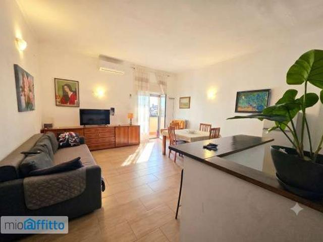 Appartamento arredato Soccavo