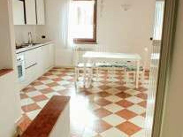 Appartamento arredato Peschiera del Garda