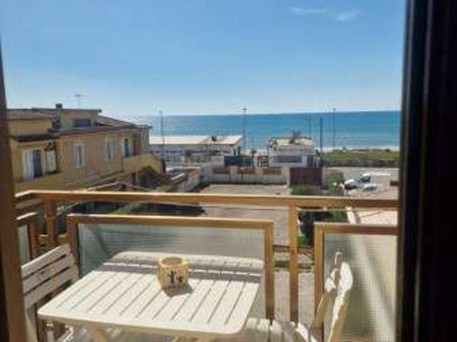 Appartamento arredato Torvaianica surf music
