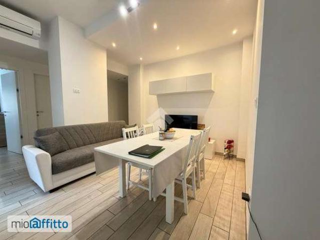 Appartamento arredato Trieste, salario