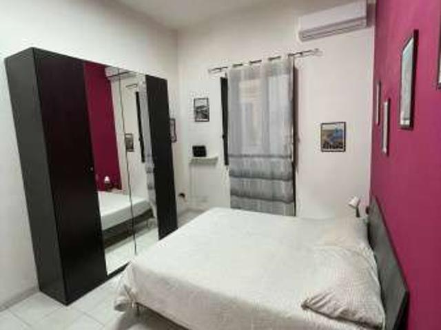 Appartamento arredata con terrazzo Centro