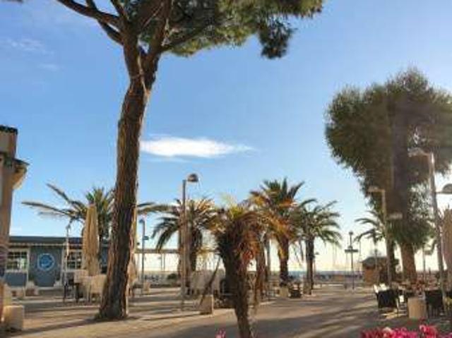 Appartamento arredata con terrazzo Centro