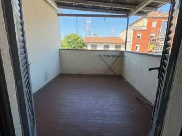 Bilocale arredato con terrazzo Pavia