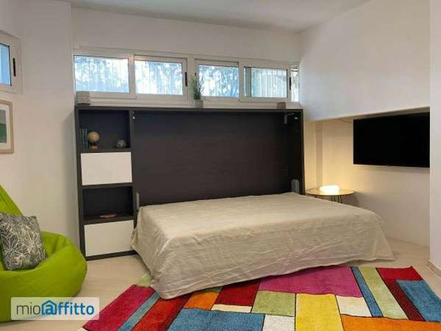 Appartamento arredata Eur, laurentino, checchignola, montagnola, fonte meravigliosa