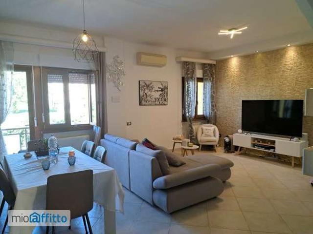 Appartamento arredata Paese