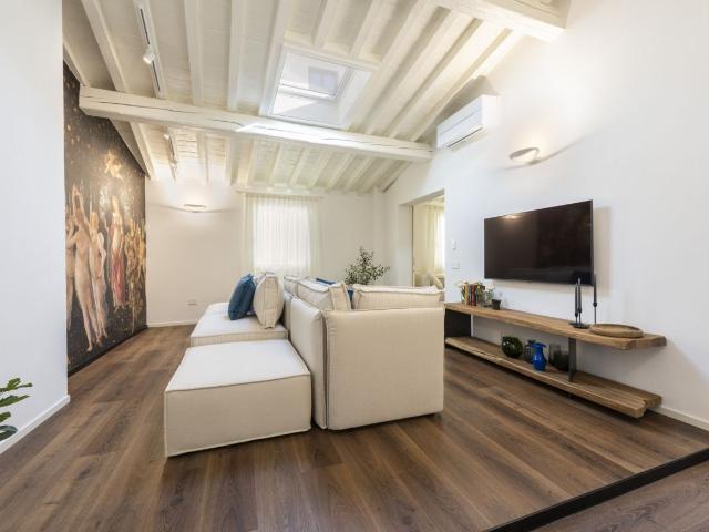 Appartamento Borgo dei Greci, 18