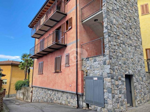 Appartamento Bilocale a Laveno Mombello
