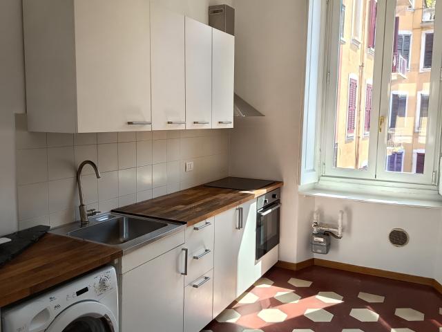 Appartamento, Bilocale Affitto a Milano, Porta Romana