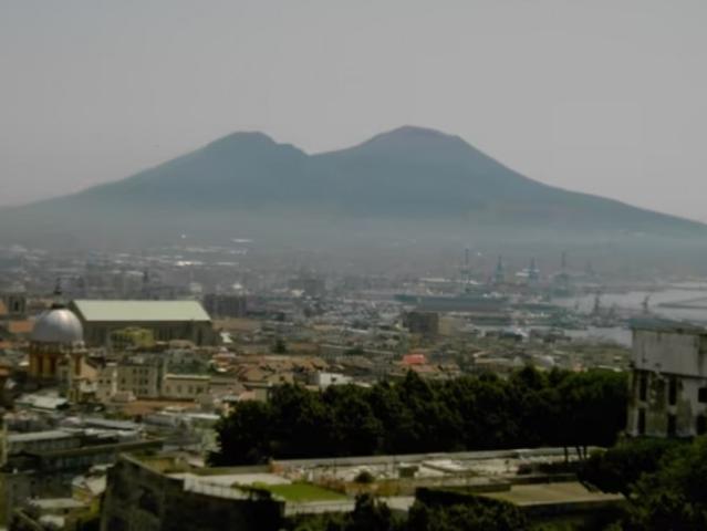 Appartamento BILOCALE in affitto a Napoli Na