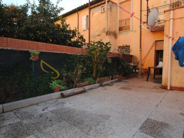 Appartamento BILOCALE in affitto a Contrada piana san tommaso Li