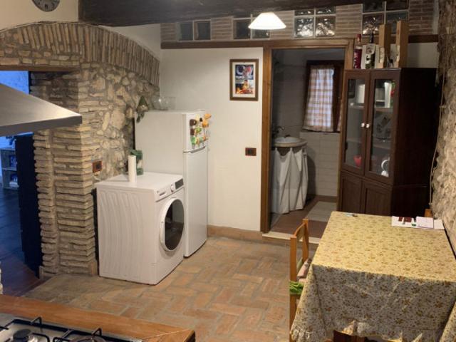 Appartamento BILOCALE in affitto a Palombara Sabina Rm