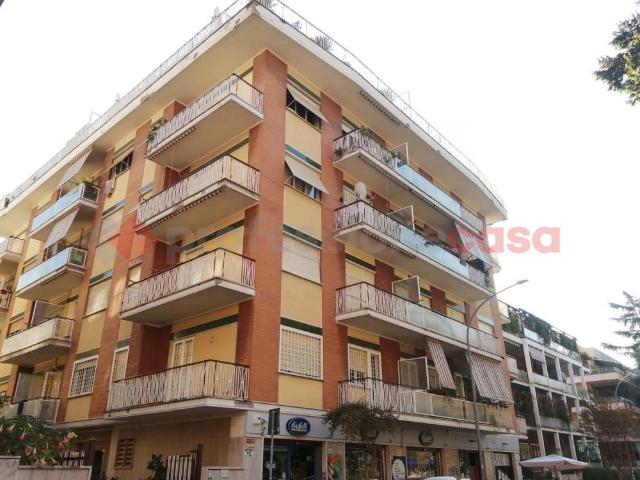 Appartamento BILOCALE in affitto a Roma Rm
