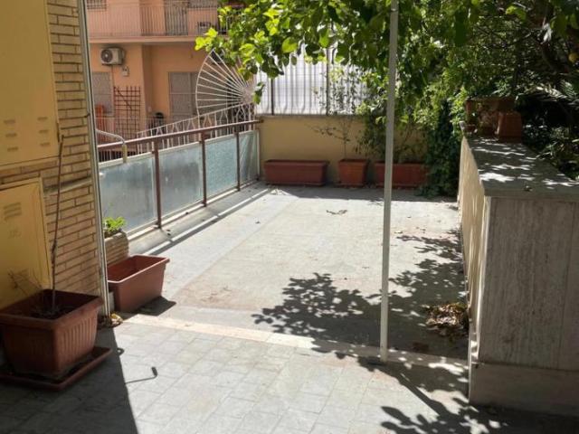 Appartamento BILOCALE in affitto a Roma Rm