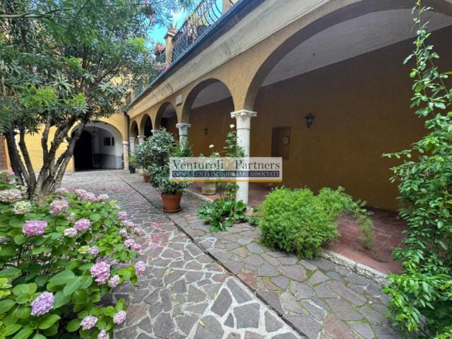 Appartamento BILOCALE in affitto a San Felice del Benaco Bs
