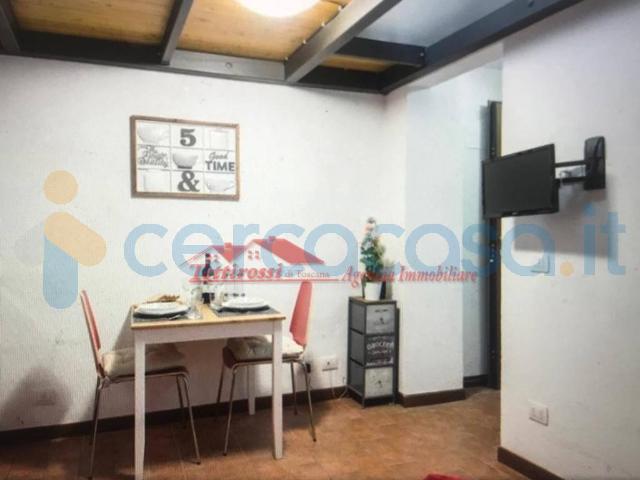 Appartamento Bilocale in affitto in Via Camillo Cavour, Firenze