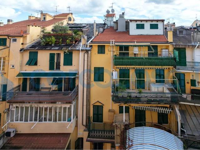 Appartamento Bilocale in affitto in Via Carattino 43, Varazze