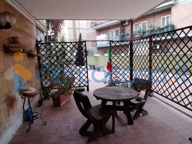 Appartamento Bilocale in affitto in Via Dei Panfili, Roma