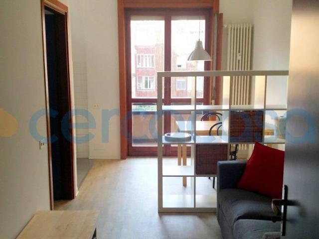 Appartamento Bilocale in affitto in Via Melzo 13, Milano