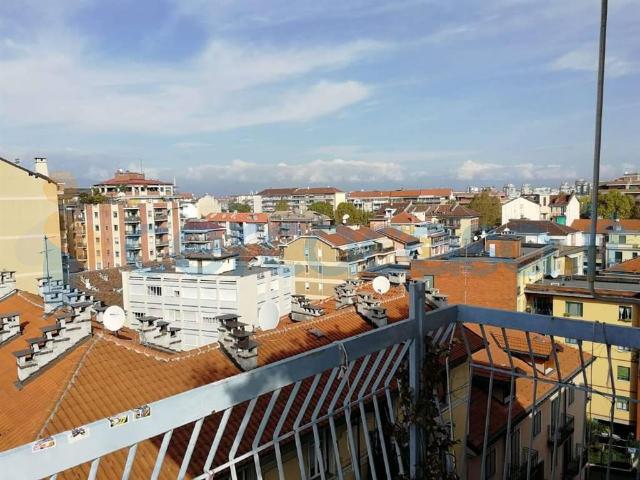 Appartamento Bilocale in affitto in Via San Donato 82/bis, Torino