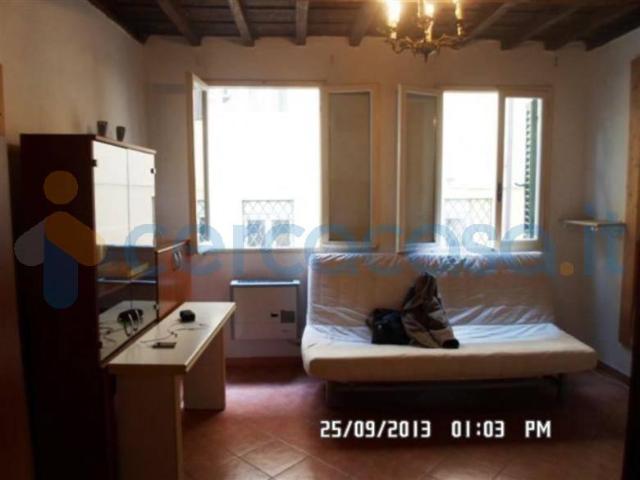Appartamento Bilocale in affitto in Borgo Ognissanti, Firenze
