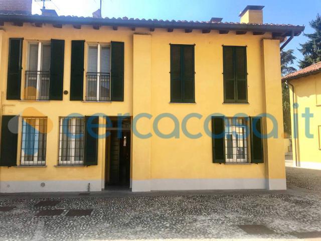 Appartamento Bilocale in ottime condizioni in affitto a Robecco Sul Naviglio
