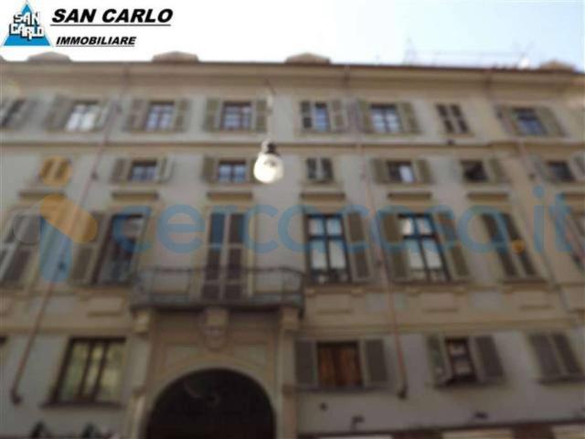 Appartamento Bilocale in ottime condizioni, in affitto in Via Cavour 10, Torino