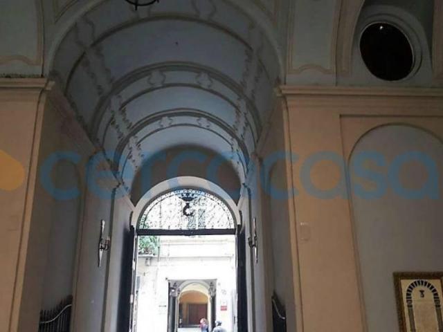 Appartamento Bilocale in ottime condizioni, in affitto in Via Cavour 10, Torino