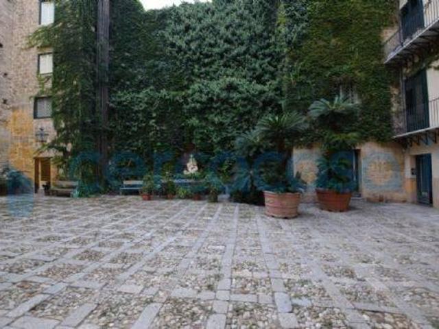 Appartamento Bilocale in ottime condizioni, in affitto in Via Dell'incoronazione 1, Palermo
